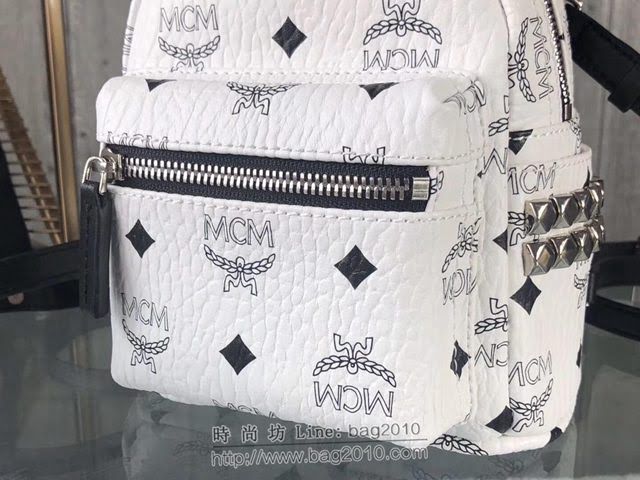 MCM雙肩背包 原單 超mini Stark經典女背包 側邊點綴鉚釘 MCM後背包 時尚迷人單品  mdmc1094